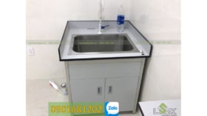 Bàn thí nghiệm có bồn rửa