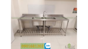 Bàn thí nghiệm có bồn rửa