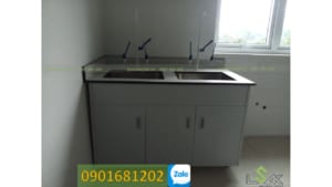 Bàn thí nghiệm có bồn rửa