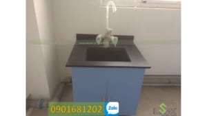 Bàn thí nghiệm có bồn rửa