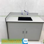 Bàn thí nghiệm có bồn rửa