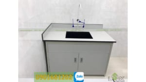 Bàn thí nghiệm có bồn rửa