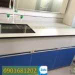 Bàn thí nghiệm có bồn rửa