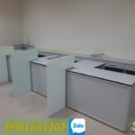 Bàn lấy mẫu xét nghiệm phân tích