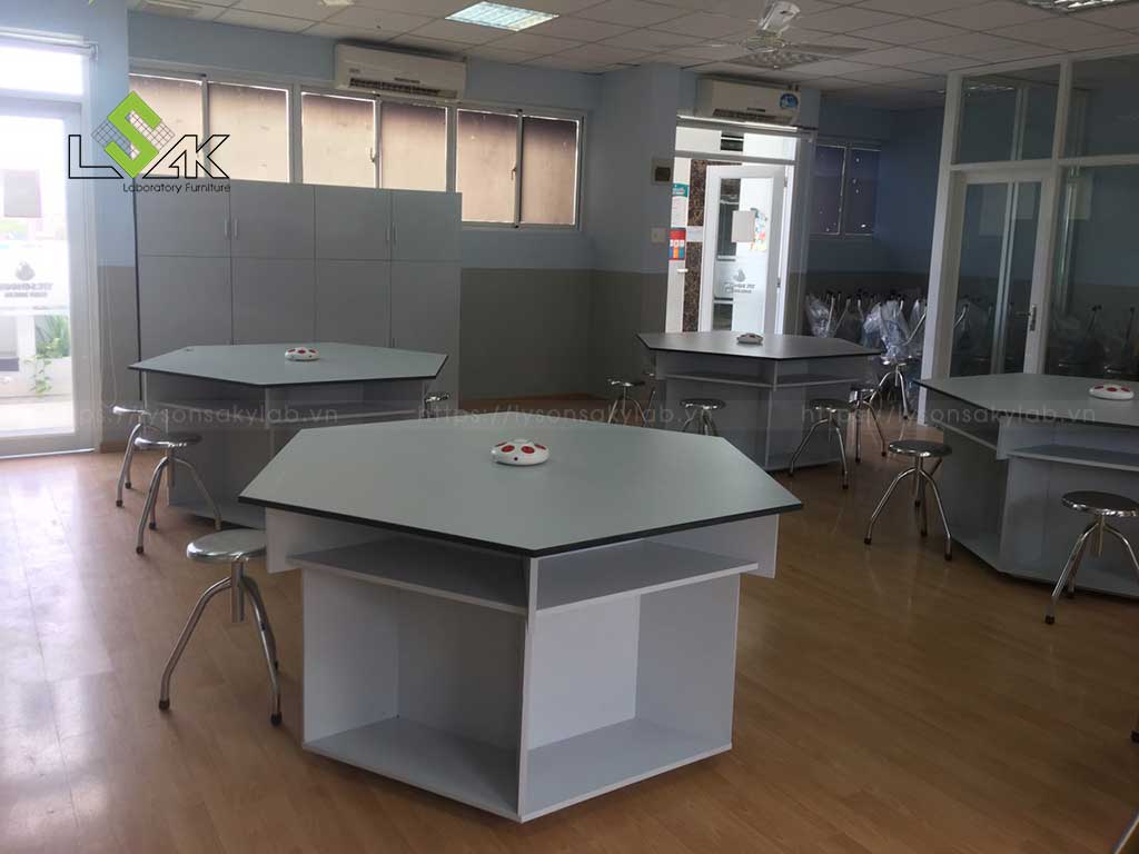 bàn giao nội thất phòng thí nghiệm trường học ở Đồng Nai