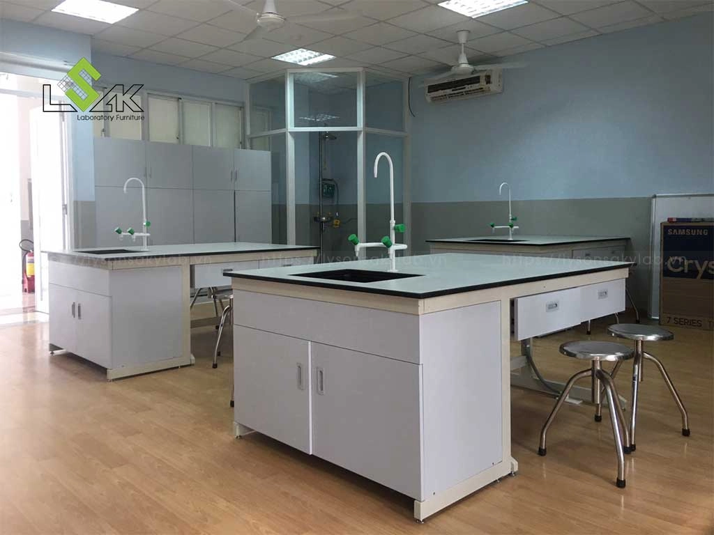 bàn giao nội thất phòng thí nghiệm trường học ở Đồng Nai