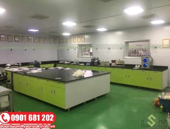 Bàn cắt mẫu vải, kích thước 4000x2000mm tại Yakjin Intertex, KCN Minh Hưng Hàn Quốc, Bình Phước