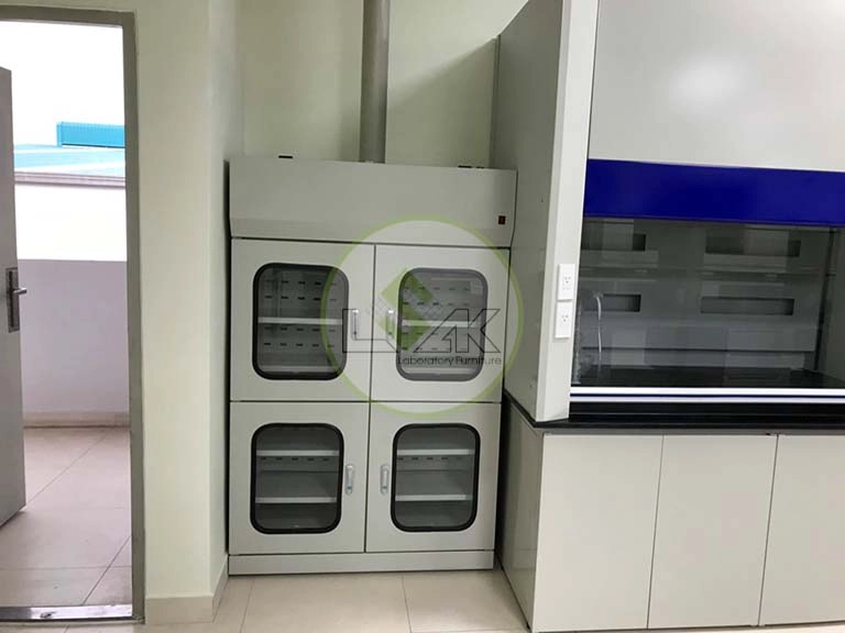 Tủ đựng hóa chất có lọc than hoạt tính phòng thí nghiệm nhà máy sản xuất dầu nhớt Công ty Maxihub