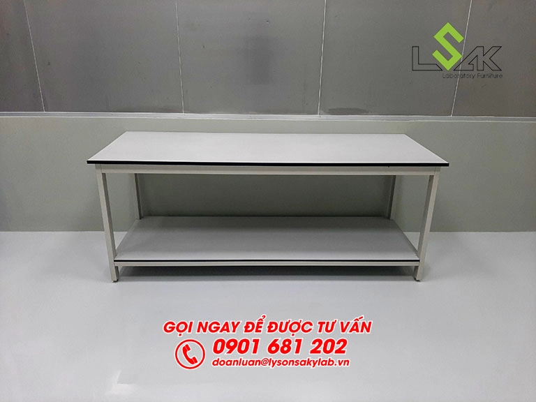 Bàn đặt máy