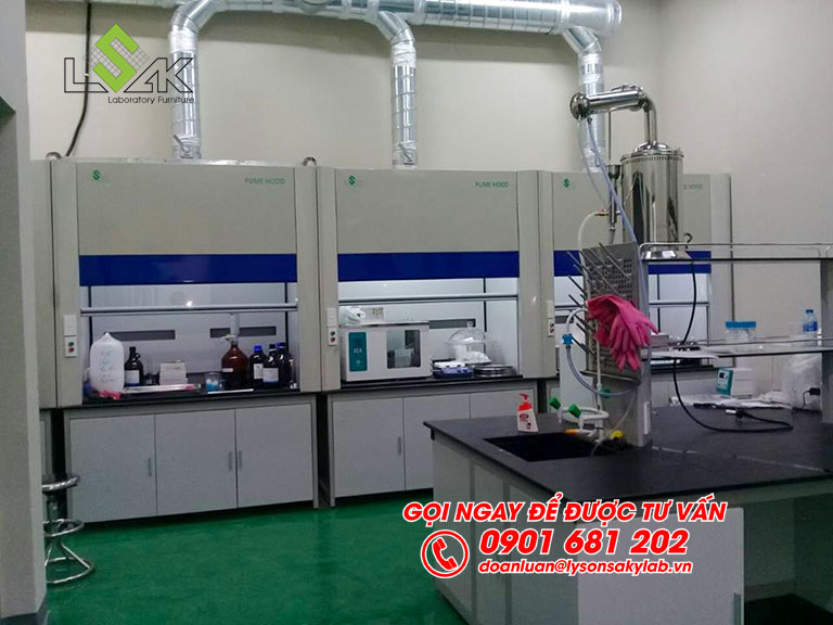 Tủ hút hóa chất phòng thí nghiệm nội thất phòng QC nhà máy Kolon Industries Việt Nam
