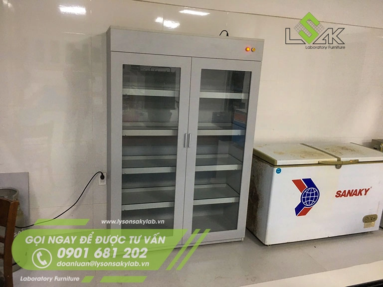 Tủ đựng hóa chất nội thất phòng lab hóa lý