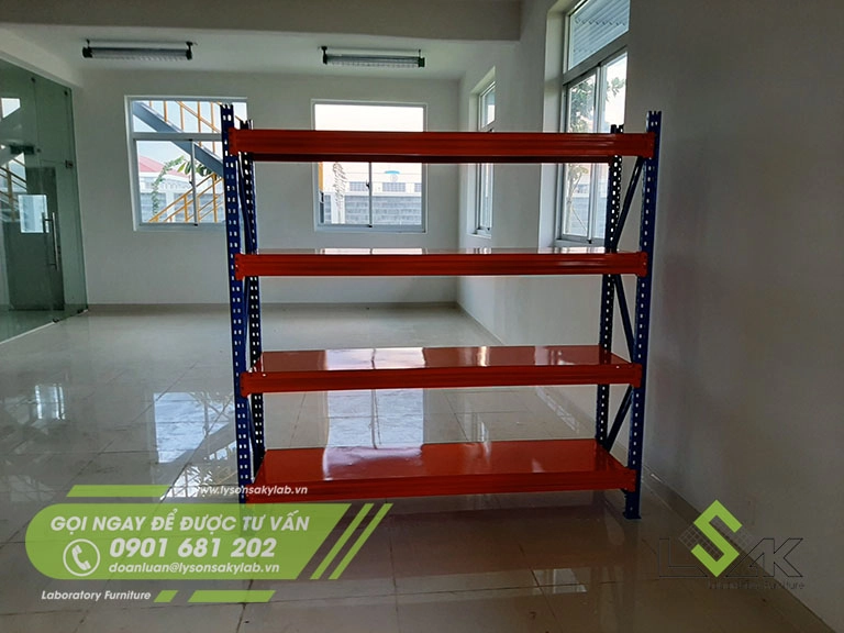 Kệ sắt lưu kho phòng thí nghiệm