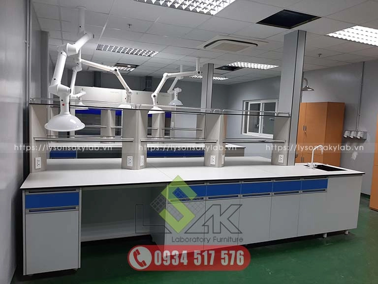Thi công lắp đặt chụp hút khí di động công ty sản xuất sơn tại Đồng Nai