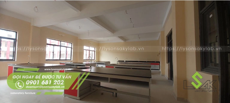 Thi công nội thất phòng thí nghiệm Trường Ngô Thời Nhiệm