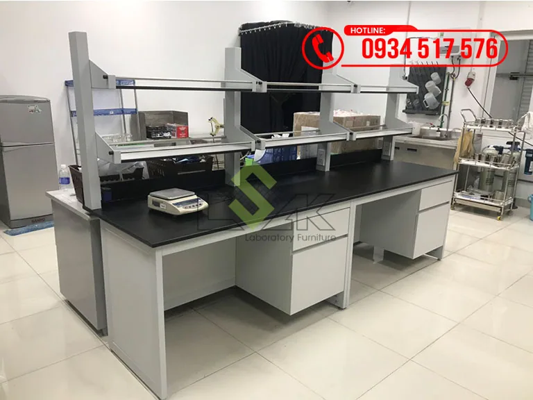 thi-cong-noi-that-phong-lab-lop-kumho-viet-nam-2