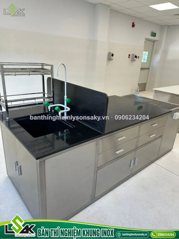 Bàn thí nghiệm khung inox - 4