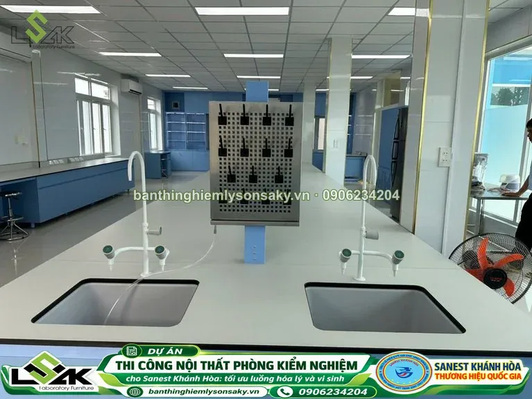 Bồn rửa PP chịu hóa chất giá phơi dụng cụ
