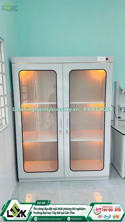 Tủ dung dung cu thuy tinh cua kinh