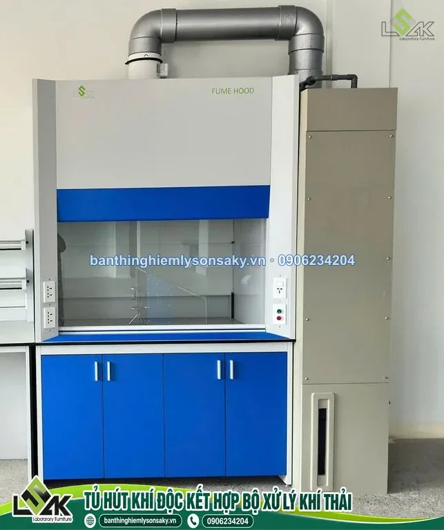 Tủ hút khí độc kết hợp bộ xử lý khí thải thi công thực tế