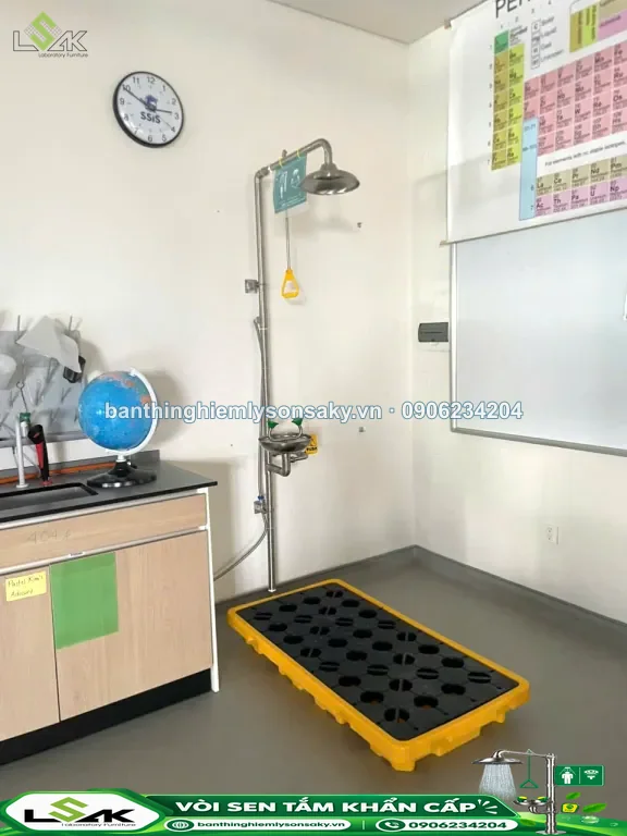Vòi sen tắm khẩn cấp - 2